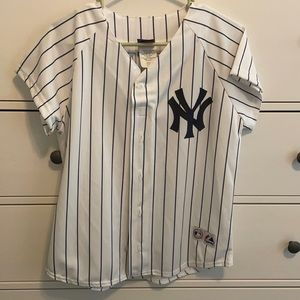 NWOT NY Yankees women’s jersey